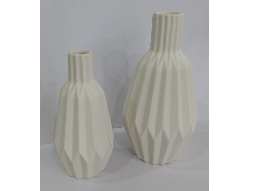 WAZON CERAMICZNY ROZETY ; PĘKATY; wym. 11x22cm ; WN ; 16 ; EAN: 