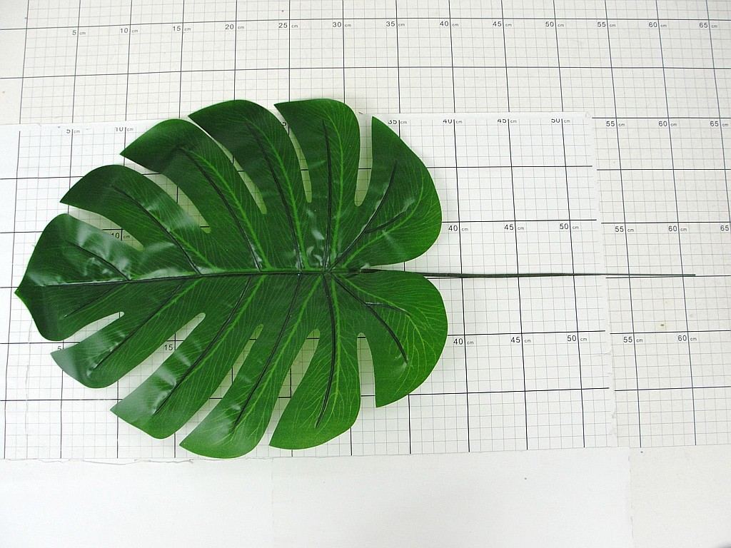 STUCZNE LIŚĆ MONSTERA zest. 12szt  wym.30x37 cm dł.58 cm ; PPB ; 100 ; EAN: 