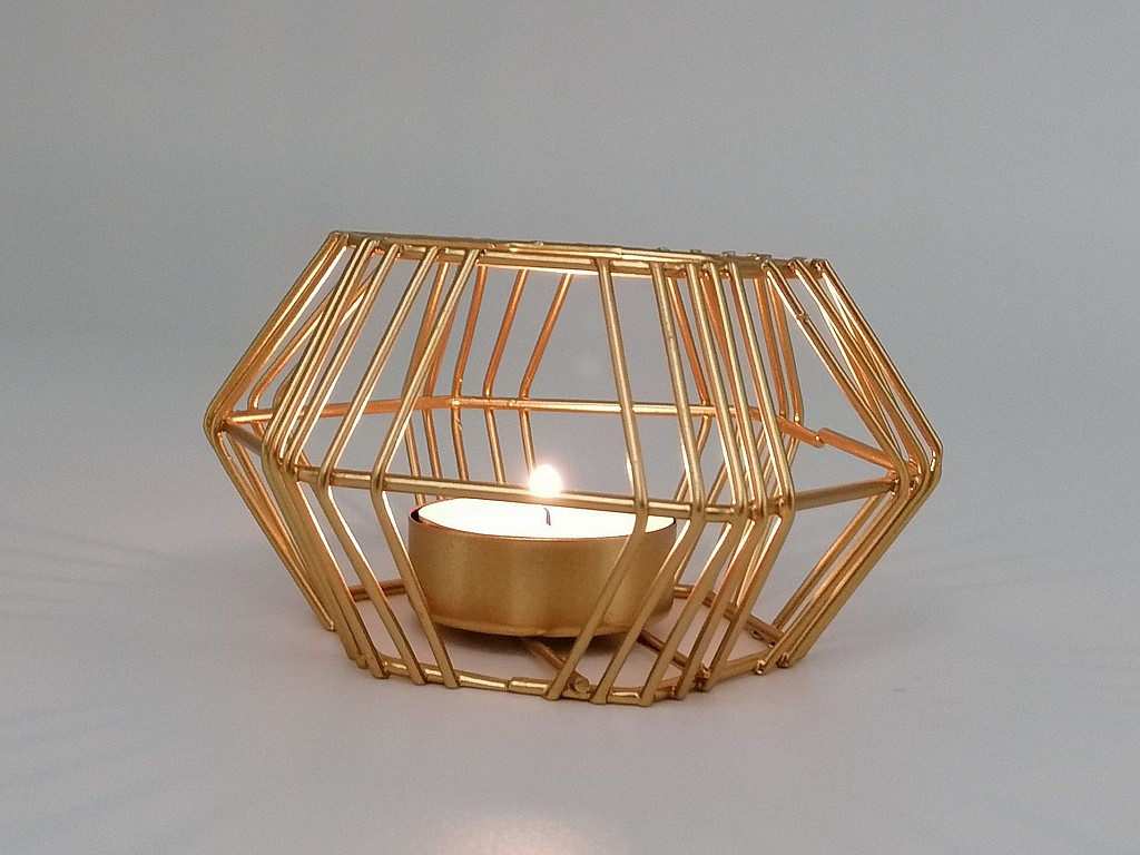 ŚWIECZNIK TEALIGHT METAL; śr. 9,5cm, wys. 6cm ; PPB ; 96 ; EAN: 