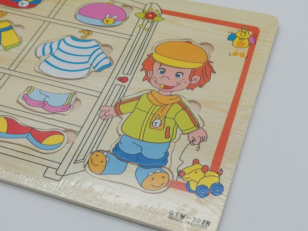 UKŁADANKA PUZZLE CHŁOPCZYK 11el. ; DREWNO; wym. Op. 22,5x30cm; PPB ; 150 ; EAN: 