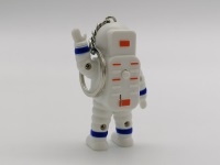 BRELOK ŚWIATŁO, DŹWIĘK ASTRONAUTA 3xAG10; wym. 6x3x2cm; DISPLAY ; 24/240/480 ; EAN: 